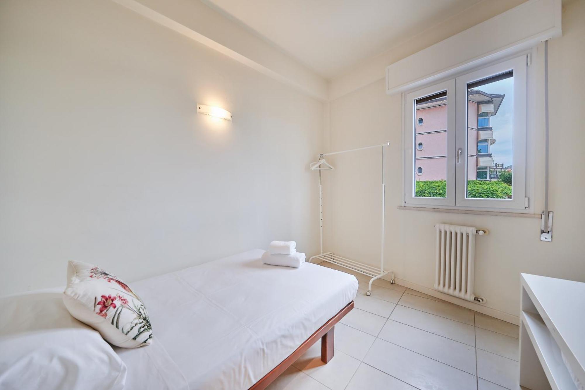 Front Lake Apartment Bardolino Exteriér fotografie