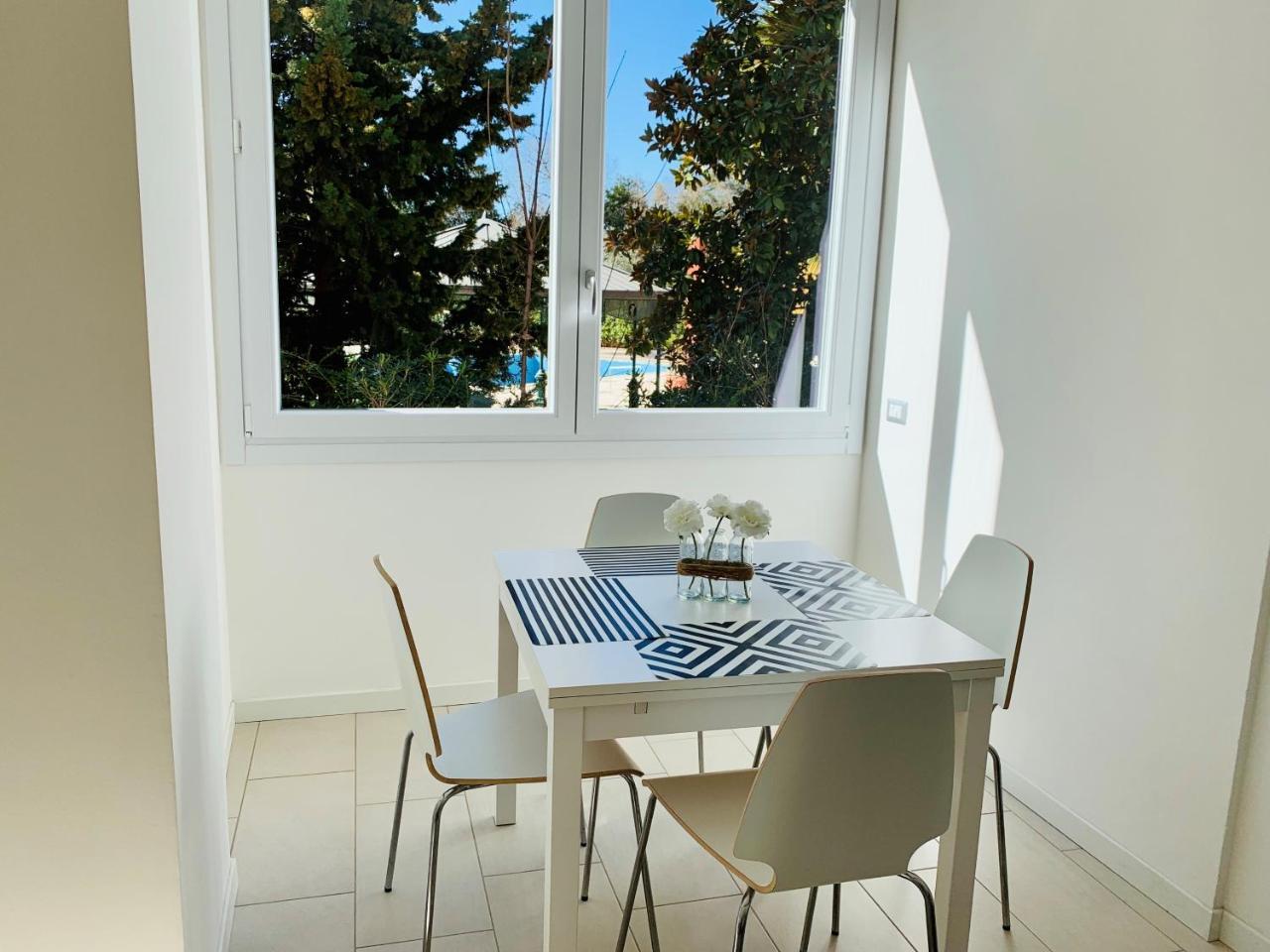 Front Lake Apartment Bardolino Exteriér fotografie
