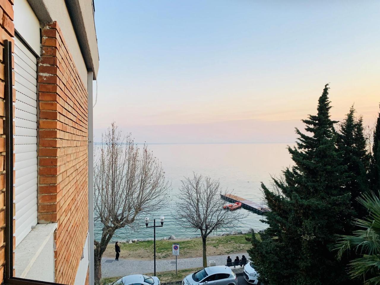 Front Lake Apartment Bardolino Exteriér fotografie